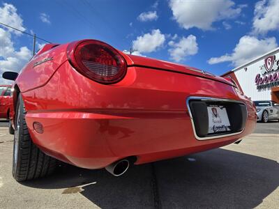 2002 Ford Thunderbird Deluxe   - Photo 20 - San J Uan, TX 78589
