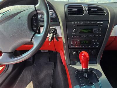 2002 Ford Thunderbird Deluxe   - Photo 38 - San J Uan, TX 78589