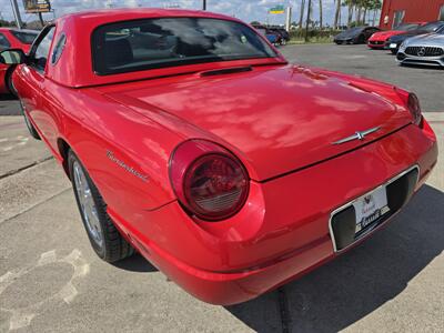 2002 Ford Thunderbird Deluxe   - Photo 5 - San J Uan, TX 78589