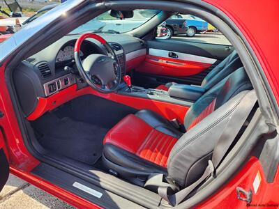 2002 Ford Thunderbird Deluxe   - Photo 2 - San Juan, TX 78589