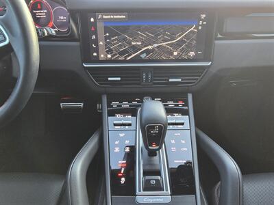 2022 Porsche Cayenne S   - Photo 37 - San J Uan, TX 78589
