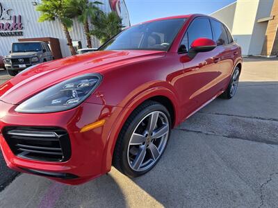 2022 Porsche Cayenne S   - Photo 3 - San J Uan, TX 78589