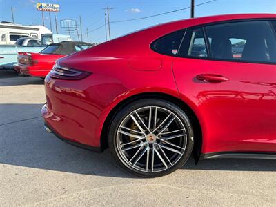 2017 Porsche Panamera 4S   - Photo 12 - San J Uan, TX 78589