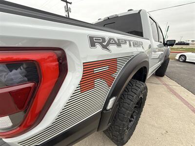 2023 Ford F-150 Raptor R   - Photo 18 - San J Uan, TX 78589