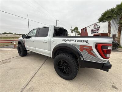 2023 Ford F-150 Raptor R   - Photo 5 - San J Uan, TX 78589