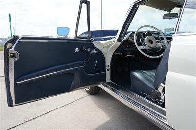 1965 Mercedes-Benz 220B SE   - Photo 34 - San J Uan, TX 78589