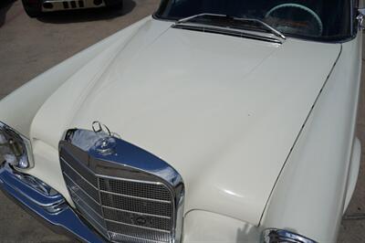 1965 Mercedes-Benz 220B SE   - Photo 30 - San J Uan, TX 78589