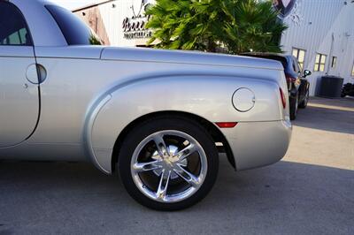 2005 Chevrolet SSR LS   - Photo 8 - San J Uan, TX 78589