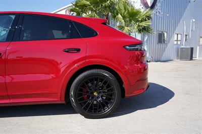 2022 Porsche Cayenne GTS Coupe   - Photo 8 - San J Uan, TX 78589