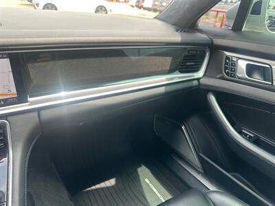 2018 Porsche Panamera Turbo   - Photo 32 - San J Uan, TX 78589