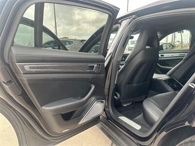 2018 Porsche Panamera Turbo   - Photo 28 - San J Uan, TX 78589