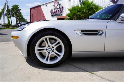 2001 BMW Z8   - Photo 4 - San J Uan, TX 78589