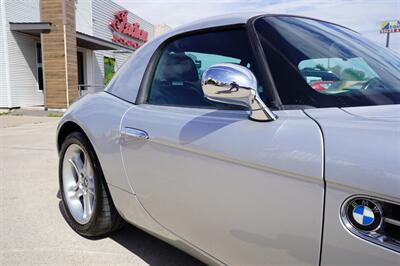 2001 BMW Z8   - Photo 19 - San J Uan, TX 78589