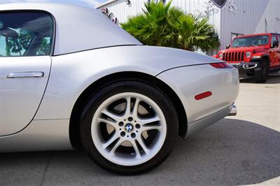 2001 BMW Z8   - Photo 8 - San J Uan, TX 78589