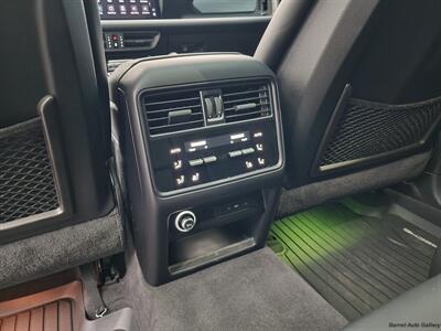 2024 Porsche Cayenne Coupe   - Photo 21 - San Juan, TX 78589