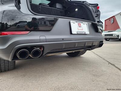 2024 Porsche Cayenne Coupe   - Photo 25 - San Juan, TX 78589