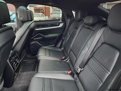 2024 Porsche Cayenne Coupe   - Photo 20 - San Juan, TX 78589