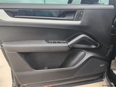 2024 Porsche Cayenne Coupe   - Photo 11 - San Juan, TX 78589