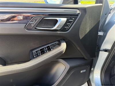 2021 Porsche Macan S   - Photo 16 - San Juan, TX 78589