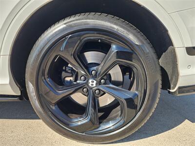 2024 Bentley Bentayga S V8   - Photo 12 - San Juan, TX 78589