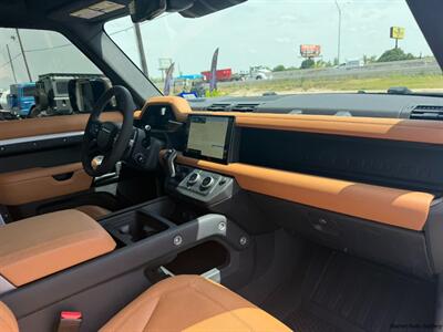 2023 Land Rover Defender 90 V8  SUPERCHARGED - Photo 32 - San Juan, TX 78589