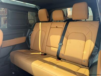 2023 Land Rover Defender 90 V8  SUPERCHARGED - Photo 13 - San Juan, TX 78589