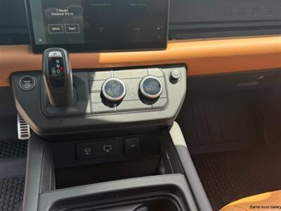 2023 Land Rover Defender 90 V8  SUPERCHARGED - Photo 16 - San Juan, TX 78589