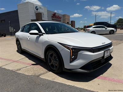 2025 Kia K4 LX   - Photo 8 - San Juan, TX 78589