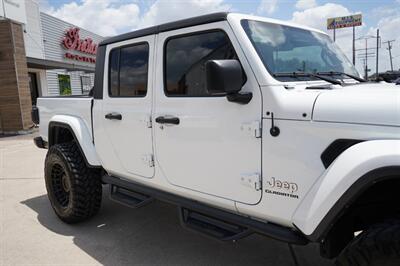 2022 Jeep Gladiator Overland   - Photo 20 - San J Uan, TX 78589