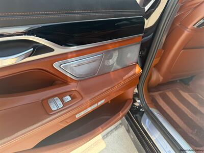 2016 BMW 750i xDrive  INDIVIDUAL - Photo 31 - San Juan, TX 78589