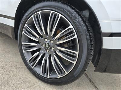 2021 Land Rover Range Rover Velar P250 R-Dynamic S   - Photo 14 - San J Uan, TX 78589