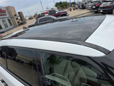 2021 Land Rover Range Rover Velar P250 R-Dynamic S   - Photo 25 - San J Uan, TX 78589