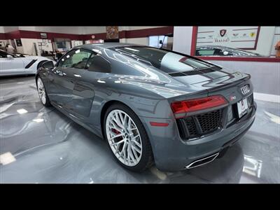 2017 Audi R8 5.2 quattro V10  Coupe - Photo 4 - San Juan, TX 78589