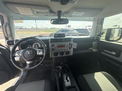 2013 Toyota FJ Cruiser   - Photo 39 - San J Uan, TX 78589