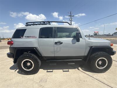 2013 Toyota FJ Cruiser   - Photo 8 - San J Uan, TX 78589