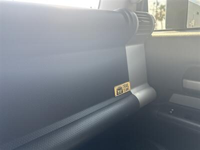 2013 Toyota FJ Cruiser   - Photo 31 - San J Uan, TX 78589