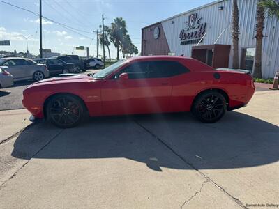 2022 Dodge Challenger R/T  Shaker - Photo 3 - San Juan, TX 78589
