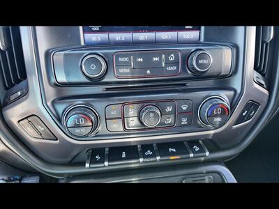 2015 GMC Sierra 1500 SLT  z71 4x4 - Photo 17 - San Juan, TX 78589