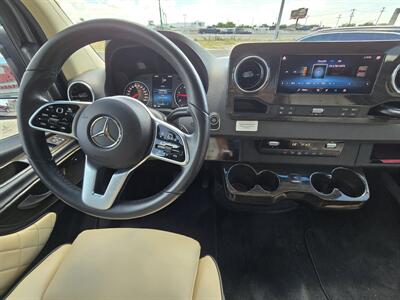 2022 Mercedes-Benz Sprinter 2500  Ultimate Toys - Photo 26 - San J Uan, TX 78589