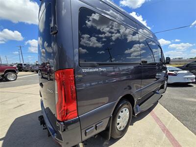 2022 Mercedes-Benz Sprinter 2500  Ultimate Toys - Photo 18 - San J Uan, TX 78589