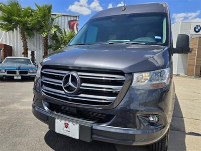 2022 Mercedes-Benz Sprinter 2500  Ultimate Toys - Photo 9 - San J Uan, TX 78589