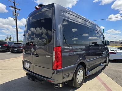 2022 Mercedes-Benz Sprinter 2500  Ultimate Toys - Photo 6 - San J Uan, TX 78589