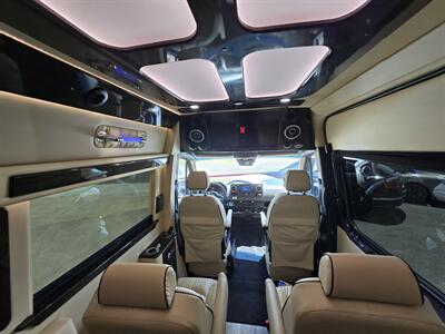 2022 Mercedes-Benz Sprinter 2500  Ultimate Toys - Photo 32 - San J Uan, TX 78589
