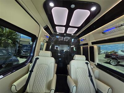 2022 Mercedes-Benz Sprinter 2500  Ultimate Toys - Photo 31 - San J Uan, TX 78589
