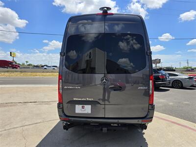 2022 Mercedes-Benz Sprinter 2500  Ultimate Toys - Photo 5 - San J Uan, TX 78589
