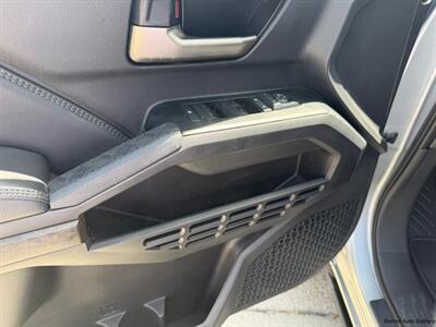 2025 Toyota Tacoma LIMITED   - Photo 14 - San Juan, TX 78589