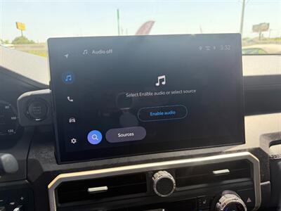 2025 Toyota Tacoma LIMITED   - Photo 24 - San Juan, TX 78589