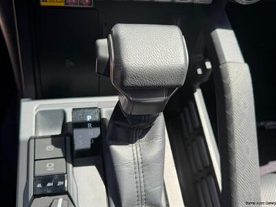 2025 Toyota Tacoma LIMITED   - Photo 17 - San Juan, TX 78589