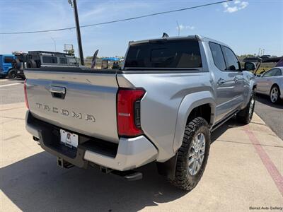 2025 Toyota Tacoma LIMITED   - Photo 6 - San Juan, TX 78589