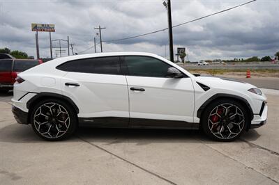 2023 Lamborghini Urus Performante   - Photo 26 - San J Uan, TX 78589